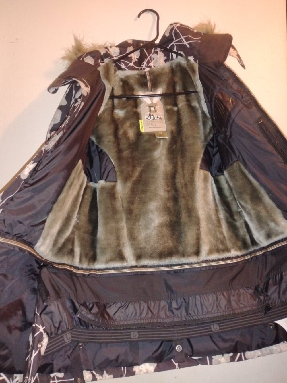 Burton jacket - Picture 2 of 3